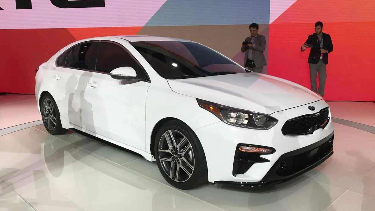 Киа 2019 фото New 2019 Kia Forte launched at Detroit Motor Show for US market Auto Express