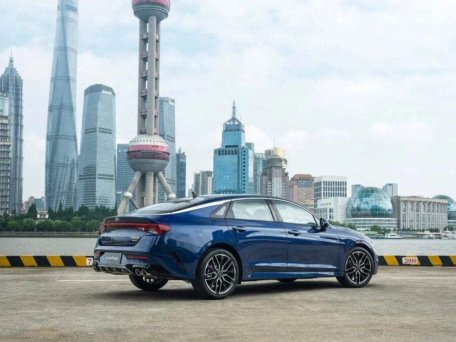 Киа 2020 год фото Kia K5 GT-Line 2020 года выпуска для рынка Китая. Фото 3. VERcity