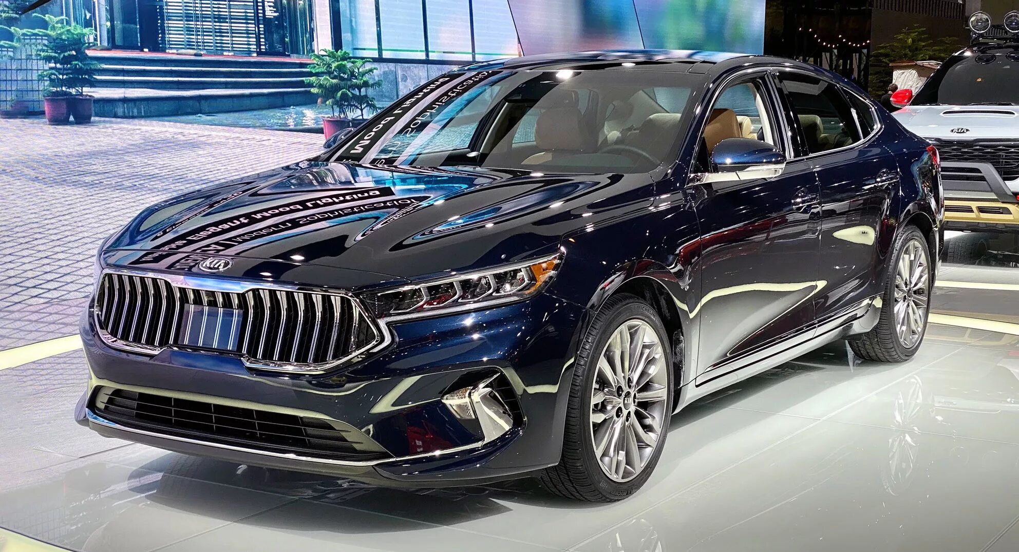 Киа 2020 новый кузов фото 2020 Kia Cadenza Looks A Whole Lot Better After Its Facelift Carscoops