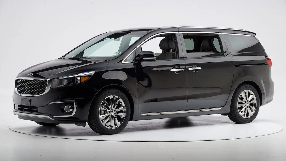 Киа 8 местная цена фото Мировая премьера семейного фургона Kia Sedona - Пособие автомобилиста