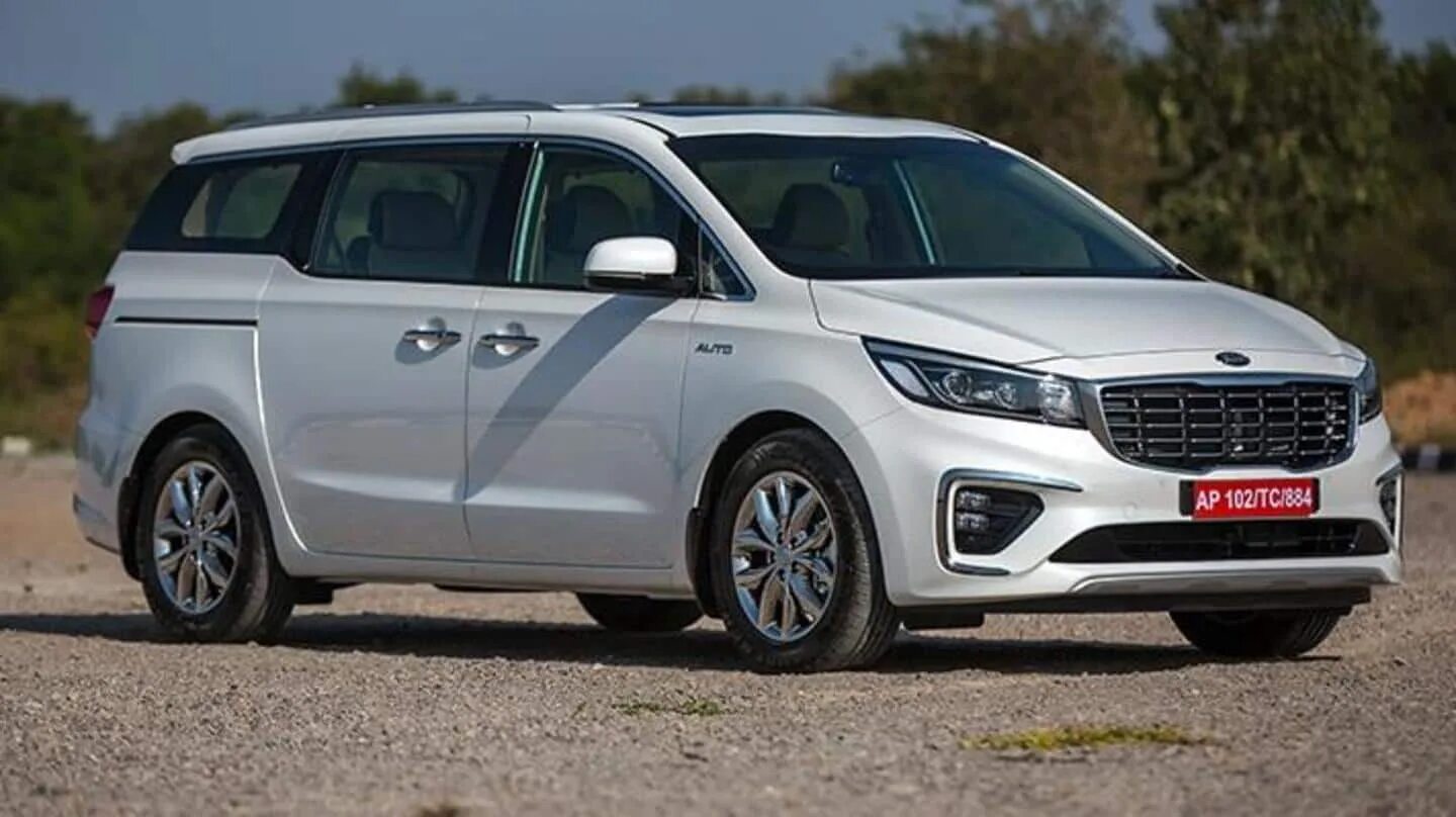 Киа 8 местная цена фото Variants of the Kia Carnival MPV rejigged in India