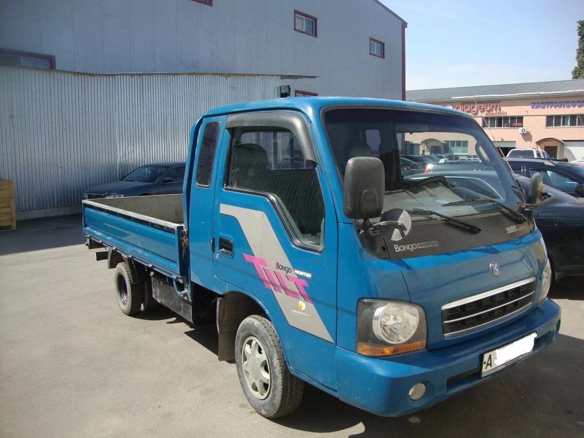 Киа бонго 3 фото Kia Bongo Super Cab Board 2-door (Frontier) 3.0 D MT 4WD (94hp) pictures - 11 ph