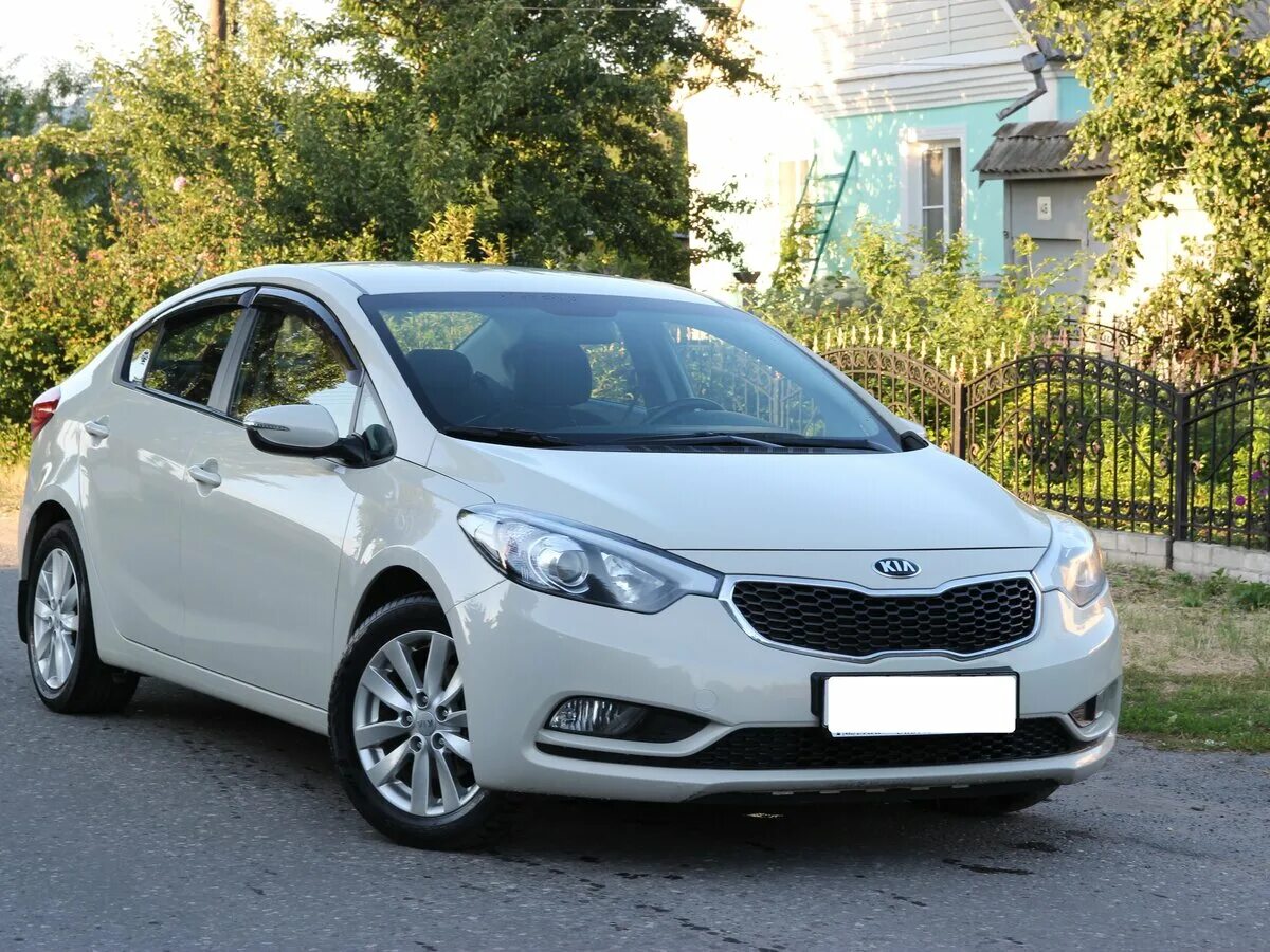 Киа cerato фото Купить б/у Kia Cerato III 1.6 MT (130 л.с.) бензин механика в Липецке: бежевый К