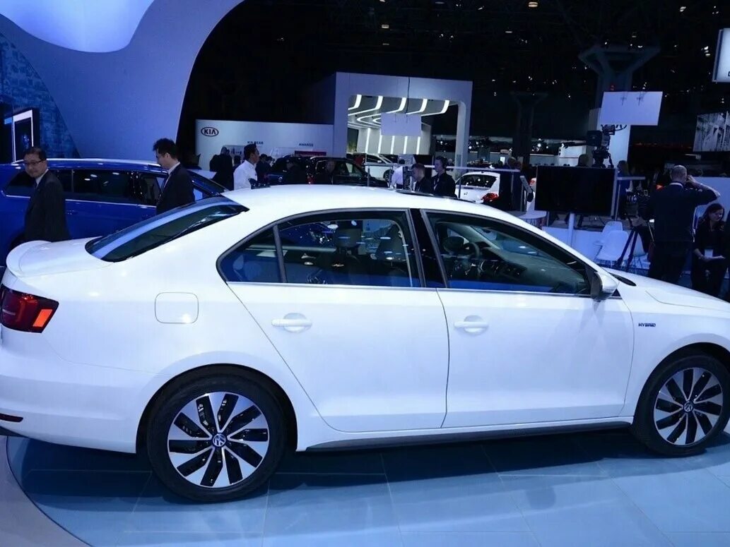 Киа джетта фото Купить б/у Volkswagen Jetta VI Рестайлинг 1.6 AT (105 л.с.) бензин автомат в Ниж