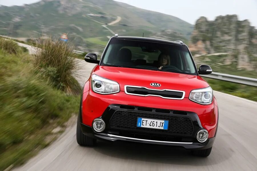 Киа джул фото Kia Soul 2014 года выпуска для рынка Европы, без Великобритании и Ирландии. Фото