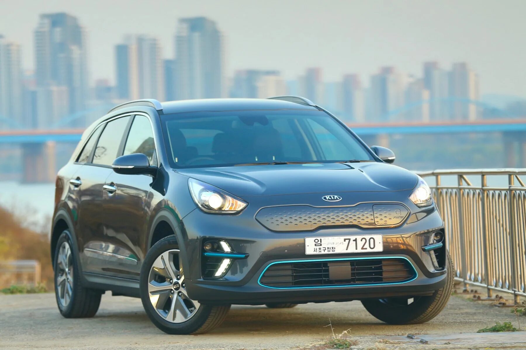 Киа е5 фото Kia E-Niro review: what makes this electric SUV so popular? CAR Magazine