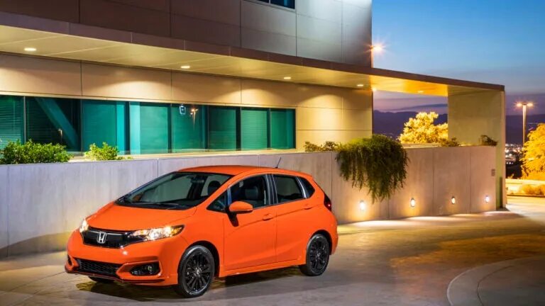 Киа фит фото How the Honda Fit and Kia Rio compare