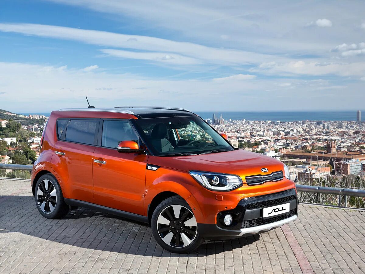 Киа фото Купить новый Kia Soul II Рестайлинг 1.6 AT (132 л.с.) бензин автомат в Красноярс