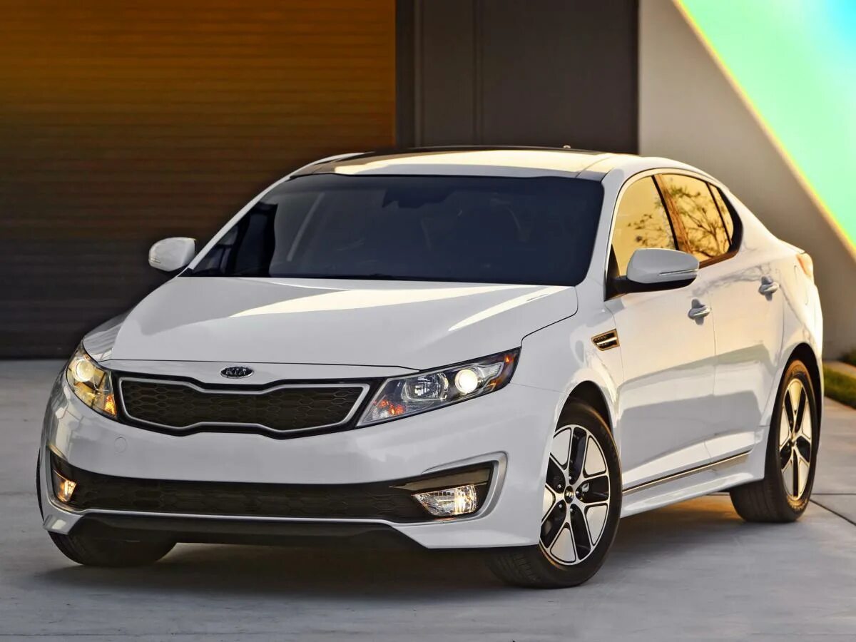 Киа фото Каталог автомобилей Kia Optima Optima III Седан, 2.0 MT (274 л.с.). Характеристи