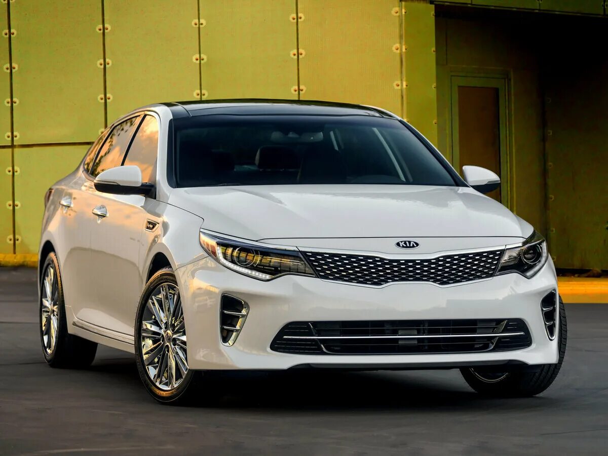Киа фото цена 2019 Купить б/у Kia Optima IV 2.4 AT (185 л.с.) бензин автомат в Самаре: белый Киа Оп