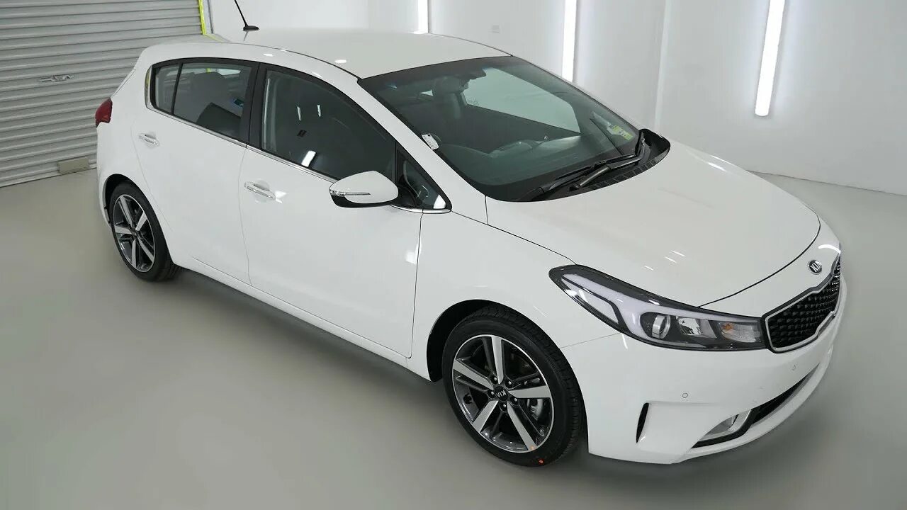 Киа к3 фото KIA CERATO Sport Clear White Auto Hatchback K743806 - YouTube