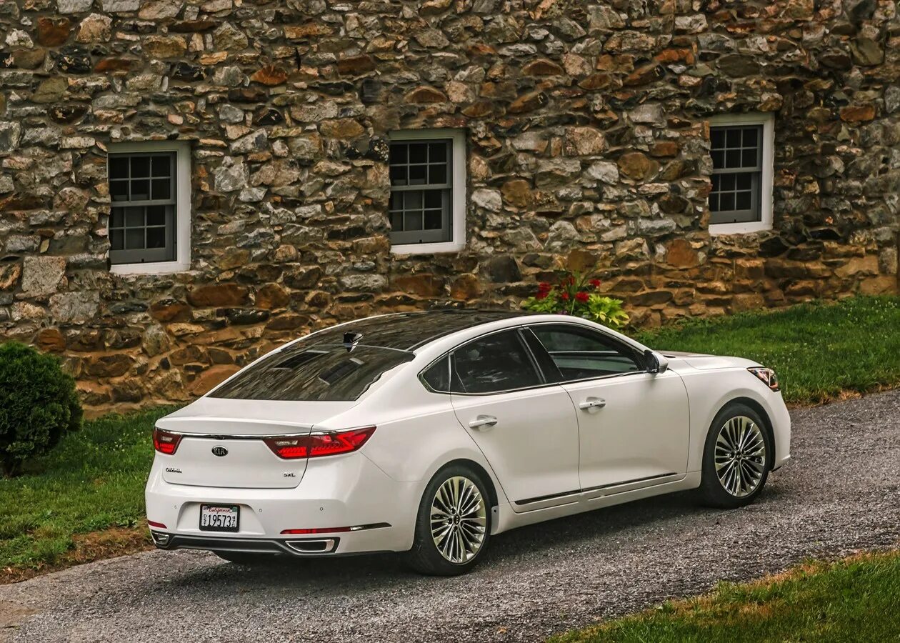 Киа каденза фото 2019 Kia Cadenza Photos & Videos