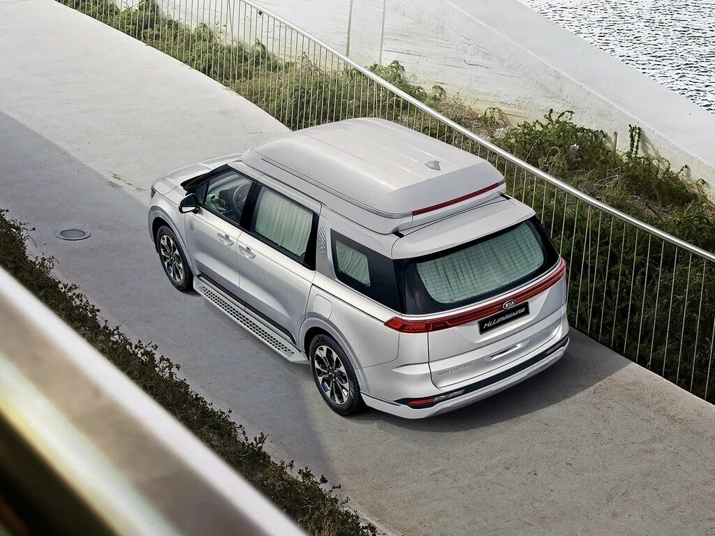 Киа карнивал 2021 фото Что позволяет новому Kia Carnival конкурировать даже с премиальными минивэнами: 