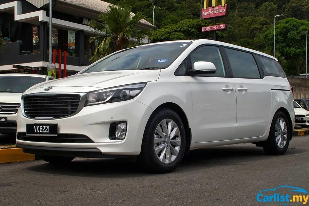 Киа карнивал показать фото Newgen Kia Carnival