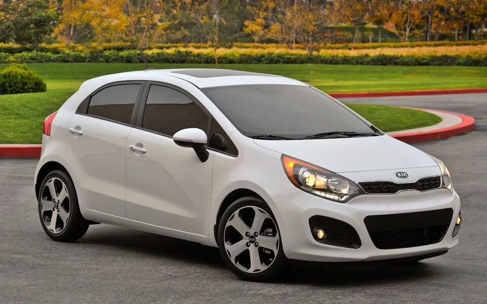 Киа катрин фото Параметры дисков R17 для RIO - KIA Rio 5-door (3G), 1,4 л, 2016 года колёсные ди
