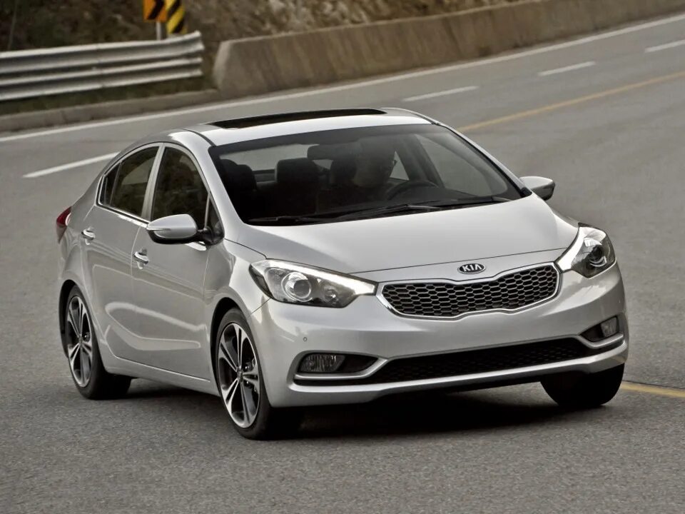 Киа керата фото Американцы признали Kia Cerato лучшим в своем классе - KIA Cerato (3G), 1,6 л, 2