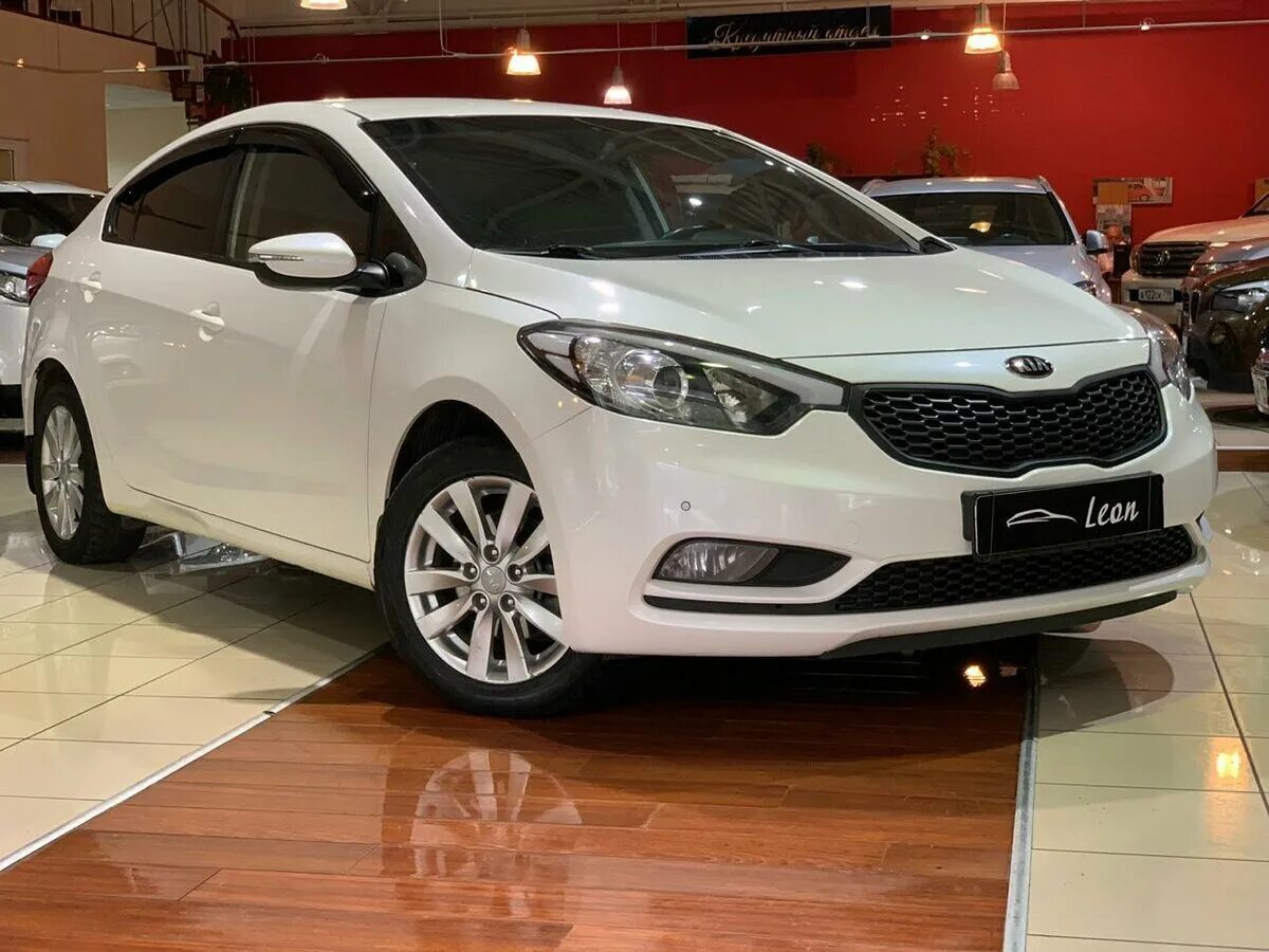 Киа керата фото Купить б/у Kia Cerato III 1.6 AT (130 л.с.) бензин автомат в Москве: белый Киа Ц