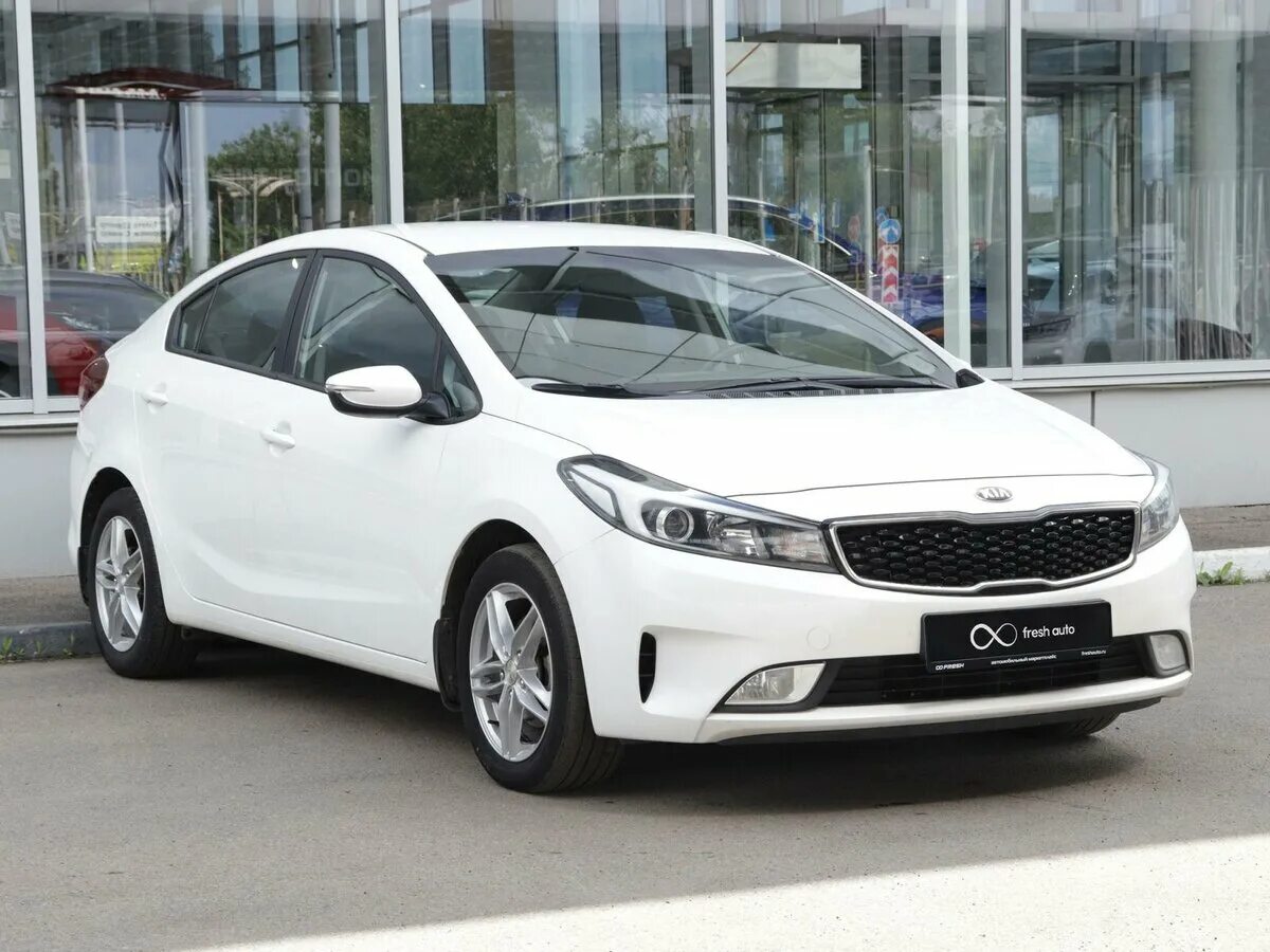 Киа классик фото Купить б/у Kia Cerato III Рестайлинг (Classic) 2.0 AT (150 л.с.) бензин автомат 