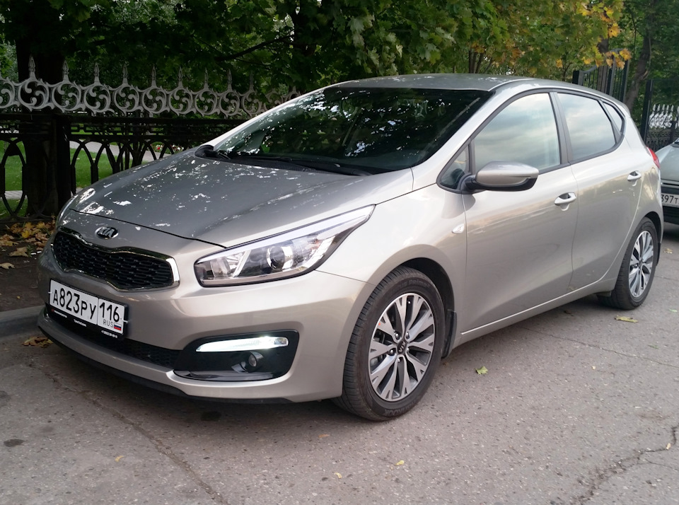 Киа комфорт фото Немного фото в один из последних теплых дней - KIA Ceed (2G), 1,6 л, 2017 года ф