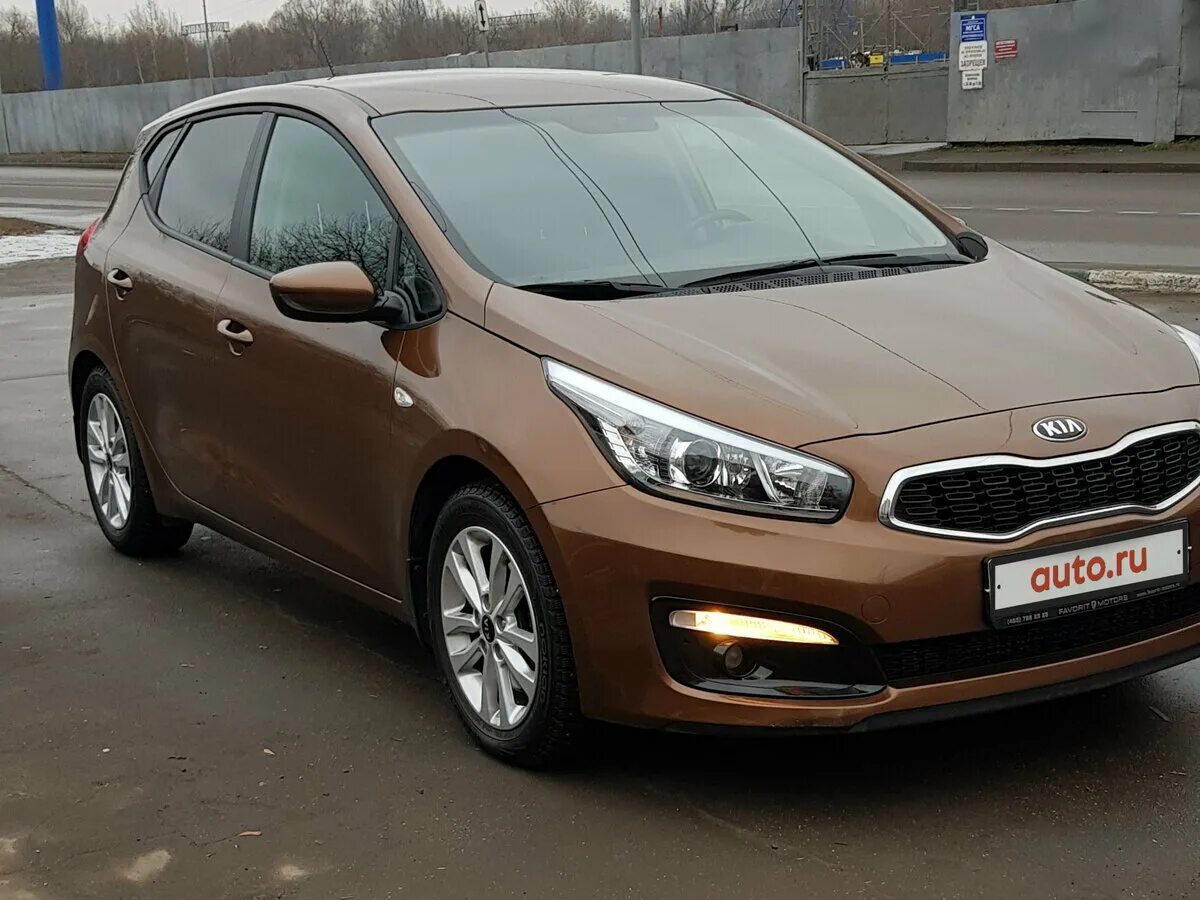 Киа коричневая фото Купить б/у Kia Ceed II Рестайлинг 1.6 AT (130 л.с.) бензин автомат в Москве: кор