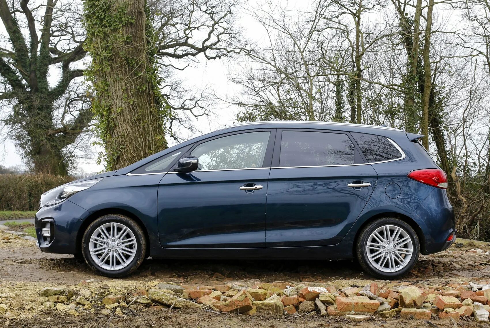 Киа корнилов фото Kia Carens (2019) MPG, Running Costs, Economy & CO2 Parkers