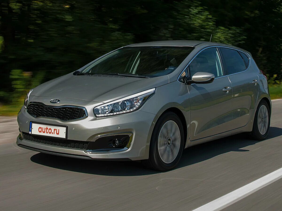 Киа крид фото Купить б/у Kia Ceed II 1.6 AT (129 л.с.) бензин автомат в Вологде: серебристый К