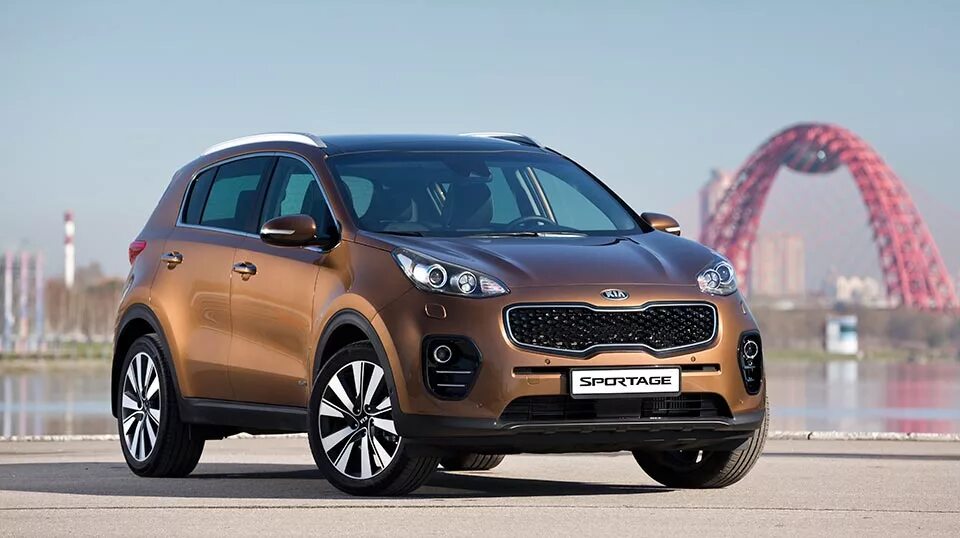 Киа кроссовер фото Читатели Autonews.ru назвали KIA Sportage лучшим недорогим кроссовером 2016 года