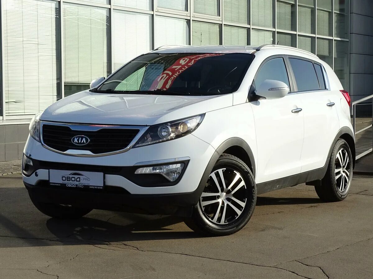 Киа купить бу фото Купить б/у Kia Sportage III 2.0 MT (150 л.с.) бензин механика в Москве: белый Ки