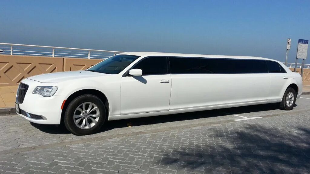 Киа лимузин фото Stretched Limousines - Dubai Limousine