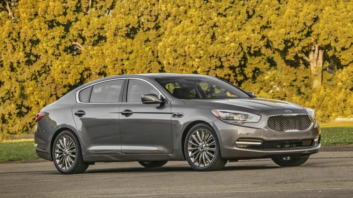 Киа люкс фото 2015 Kia K900 review notes Autoweek Kia, Luxury sedan, Sedan