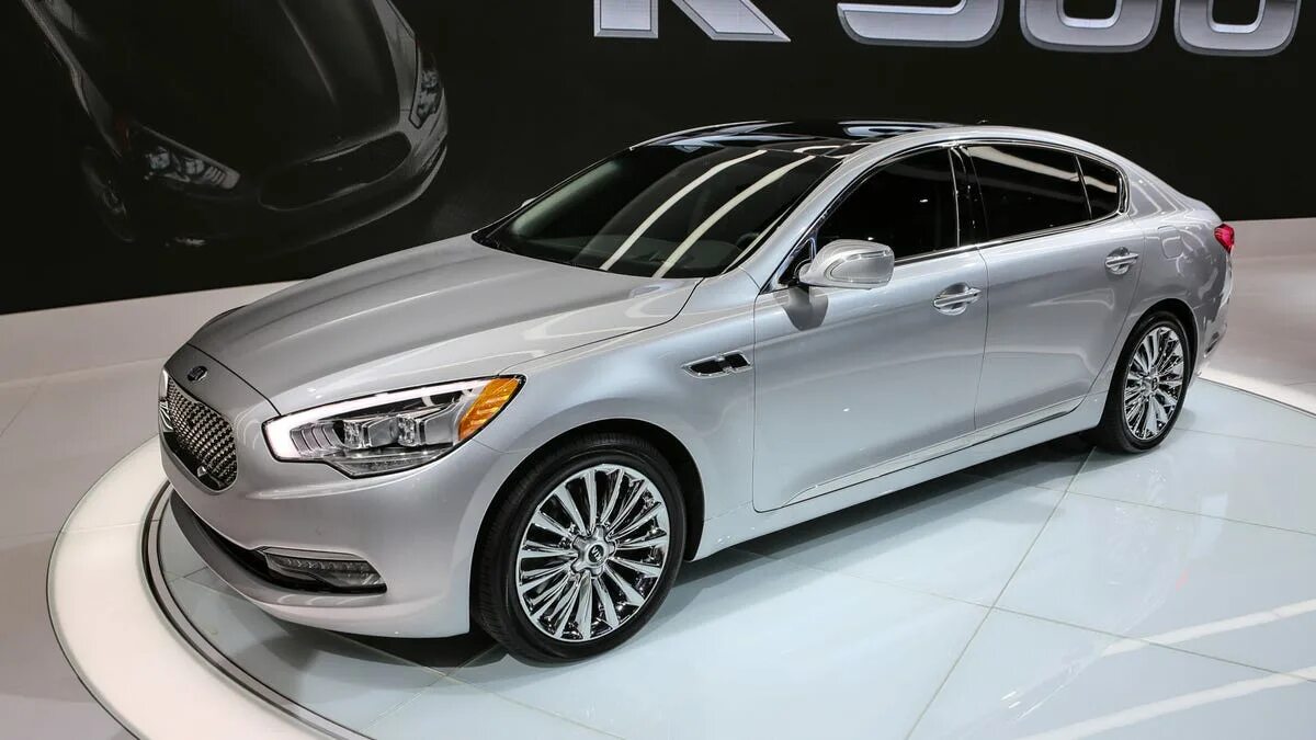 Киа люкс фото With its 2015 K900, Kia enters the luxury sedan market Dream cars, Luxury, Cars