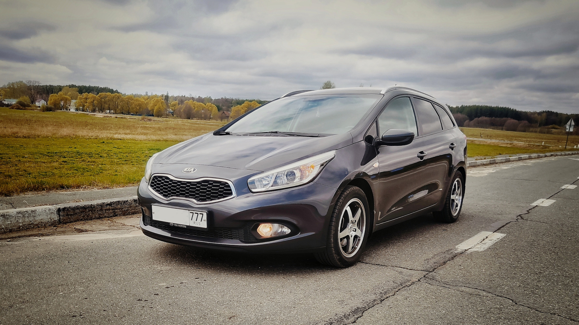 Киа люкс фото KIA Ceed SW (2G) 1.6 бензиновый 2014 LUXE на DRIVE2