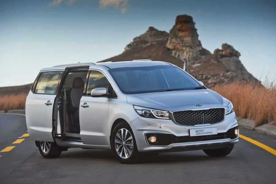 Киа микроавтобус фото Kia Grand Sedona 2015 года выпуска для рынка Южной Африки. Фото 13. VERcity