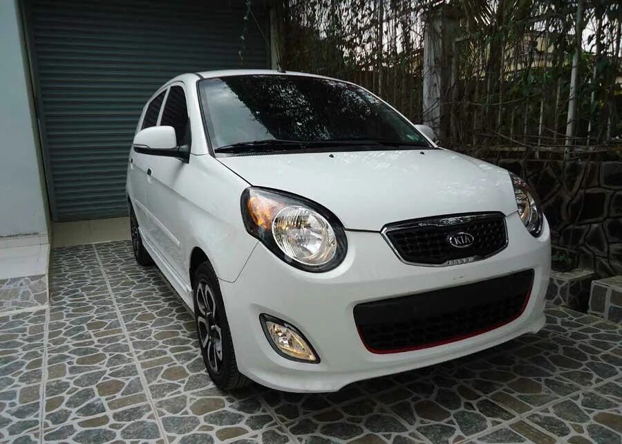 Киа морнинг фото 2010 Kia Picanto review, prices & specs - KIA PICANTO