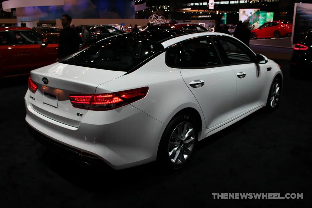 Киа оптима 2017 года фото 2017 Chicago Auto Show Photo Gallery: See the Cars Kia Had on Display - The News