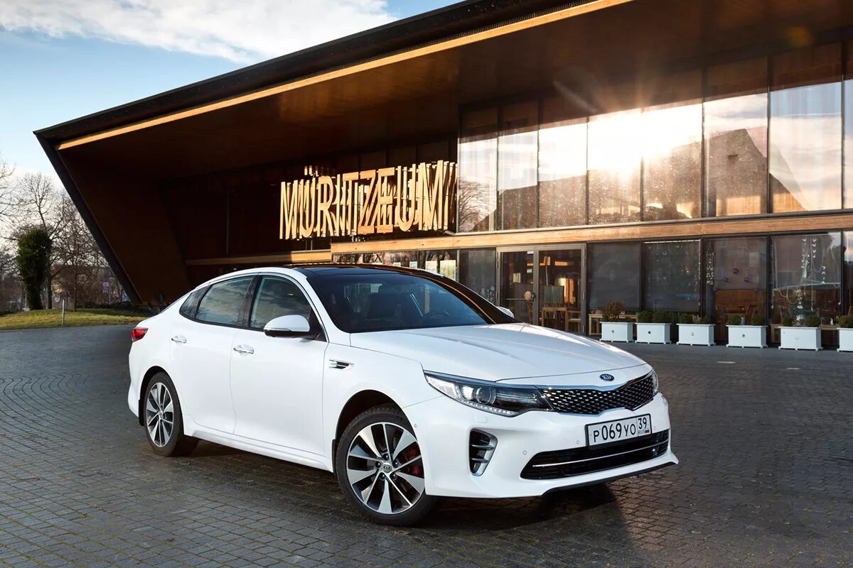 Киа оптима 2017 года фото Kia начала российские продажи новой Optima :: Autonews