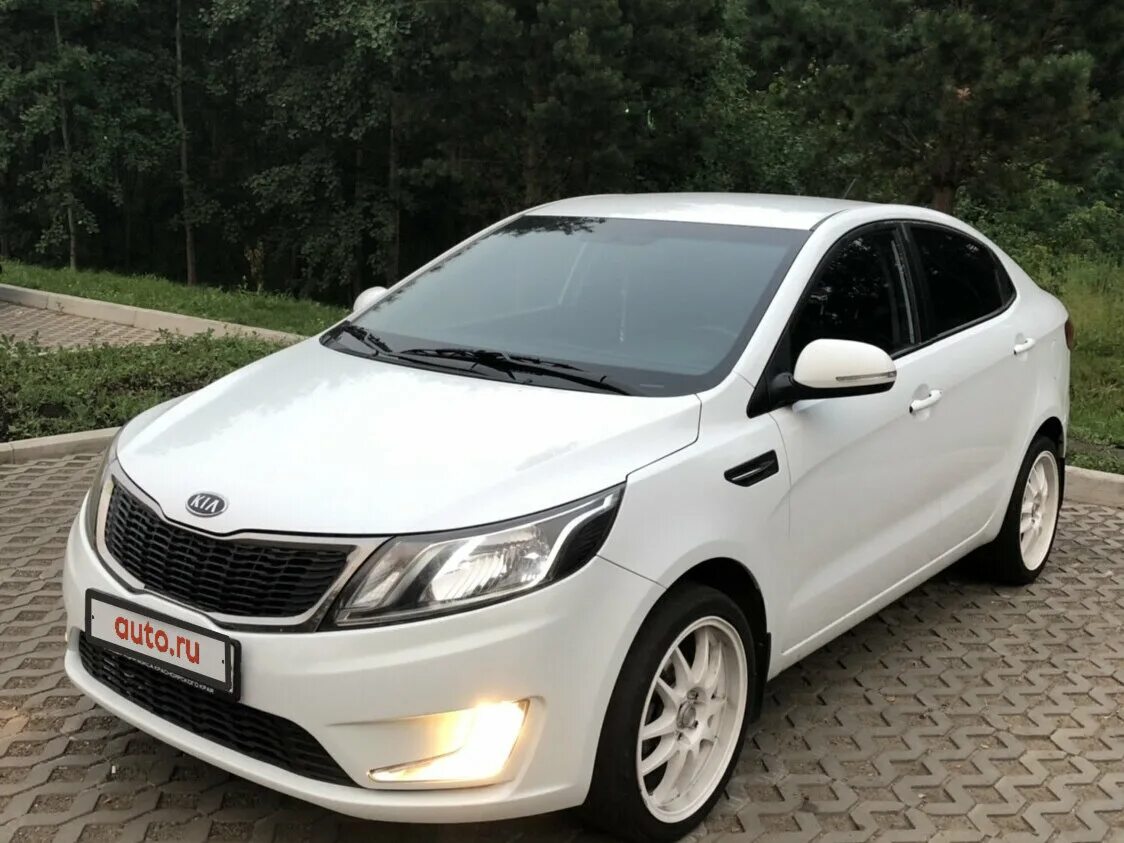 Киа рио 12 года фото Купить б/у Kia Rio III 5-speed 1.6 MT (123 л.с.) бензин механика в Красноярске: 