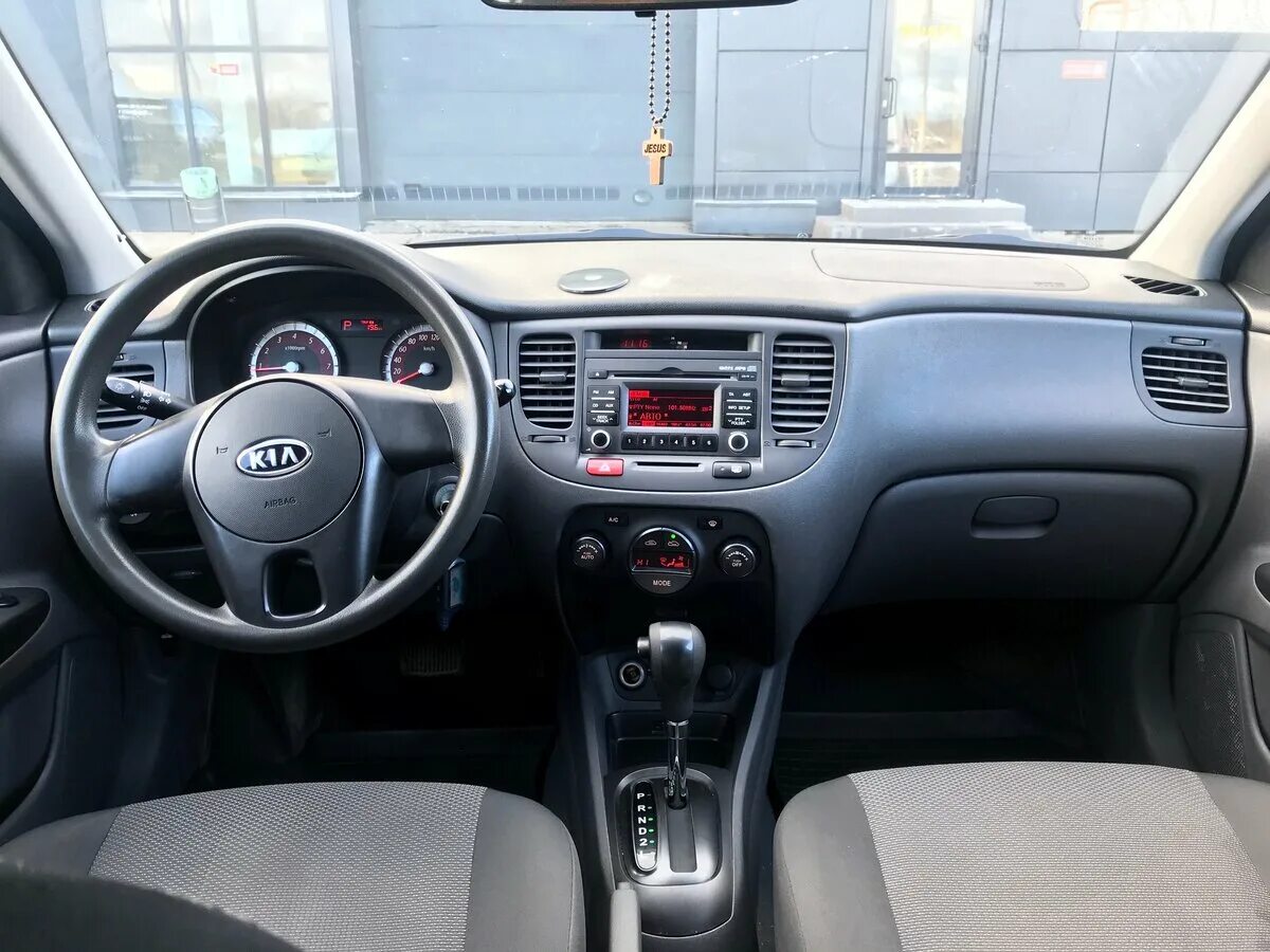 Киа рио 2 фото салона Kia rio jb - BestChehol.ru