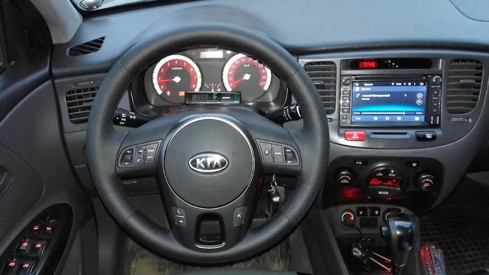 Киа рио 2 фото салона Правильный круиз контроль на KIA RIO JB - Hyundai Solaris Hatchback, 1,6 л, 2013