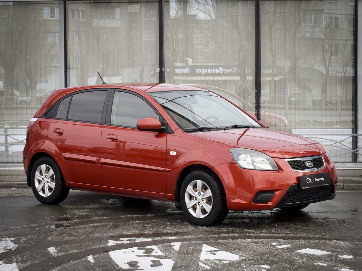 Киа рио 2 хэтчбек фото Купить б/у Kia Rio II Рестайлинг 1.4 MT (95 л.с.) бензин механика в Волгограде: 