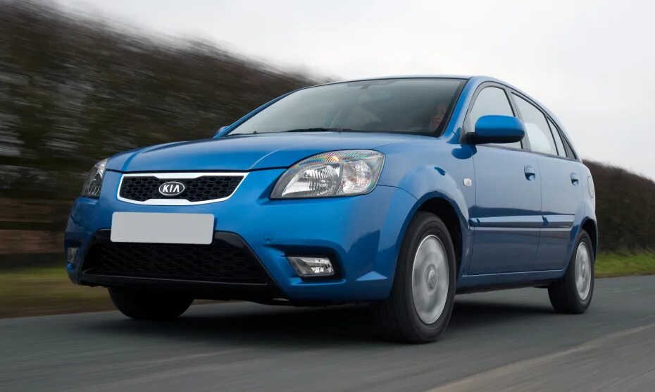 Киа рио 2 хэтчбек фото Тюнинг Kia Rio 2 поколение рестайлинг хетчбэк