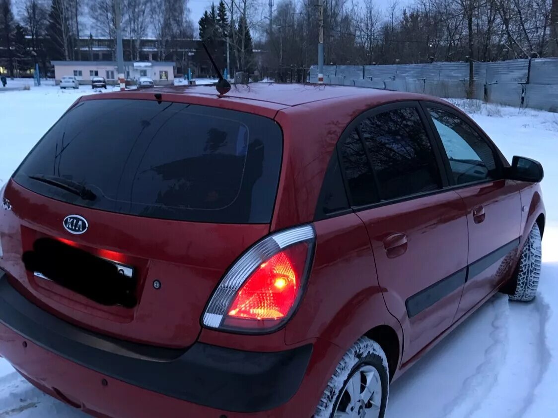Киа рио 2 хэтчбек фото Купить б/у Kia Rio II 1.4 AT (97 л.с.) бензин автомат в Нижнем Новгороде: красны