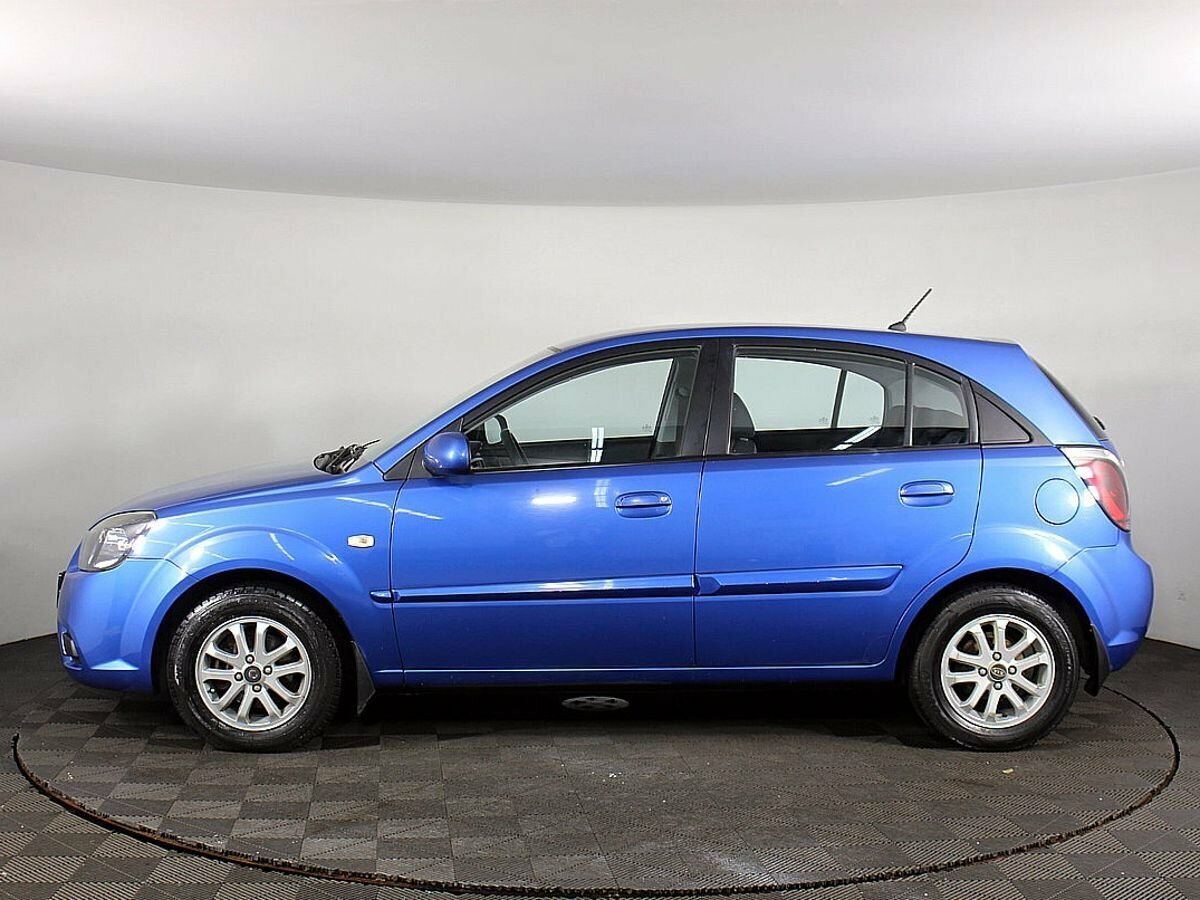 Киа рио 2 хэтчбек фото Купить б/у Kia Rio II Рестайлинг 1.4 AT (95 л.с.) бензин автомат в Москве: синий