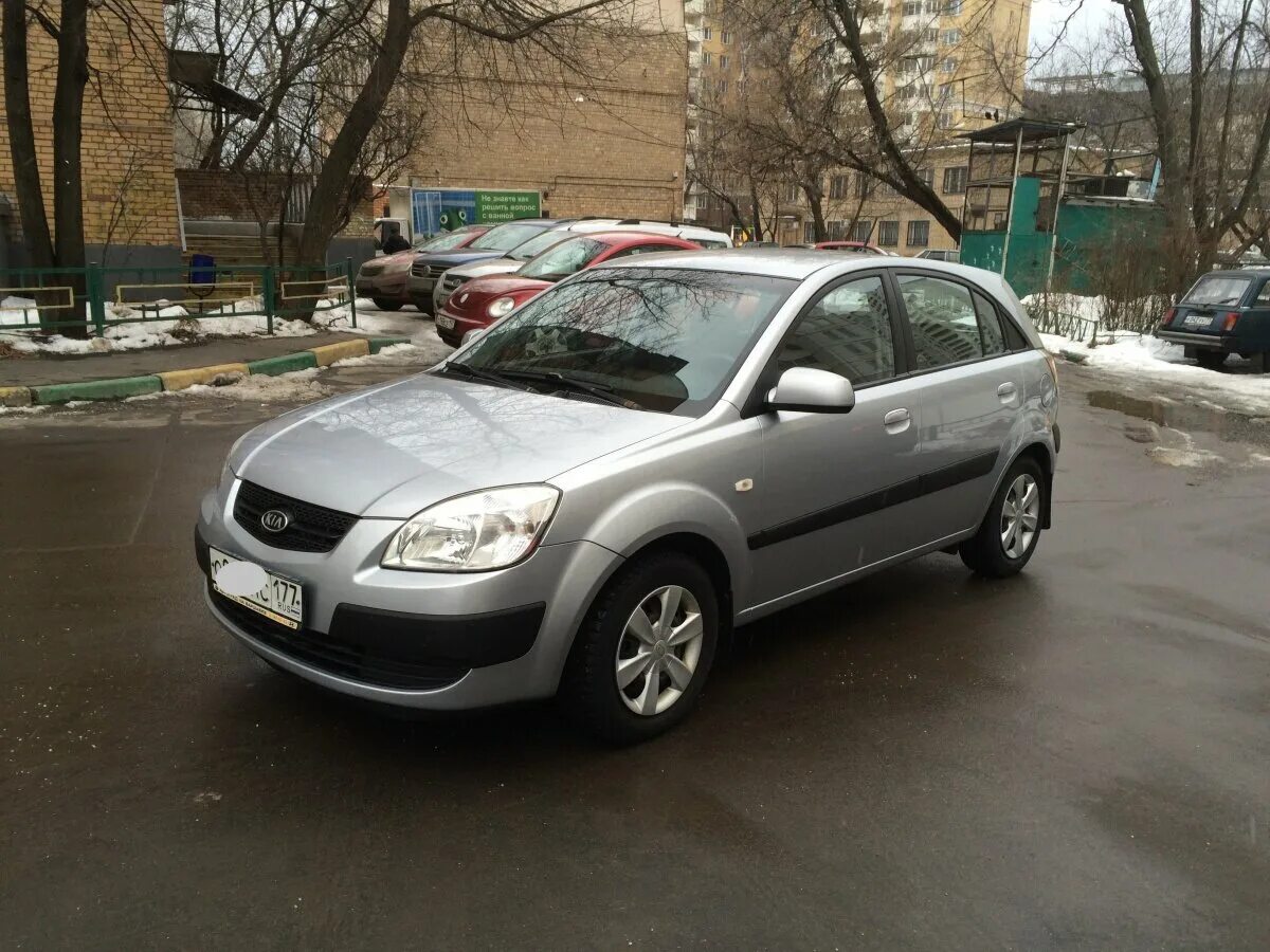 Киа рио 2008 фото Купить б/у Kia Rio II 1.4 MT (97 л.с.) бензин механика в Москве: серебристый Киа