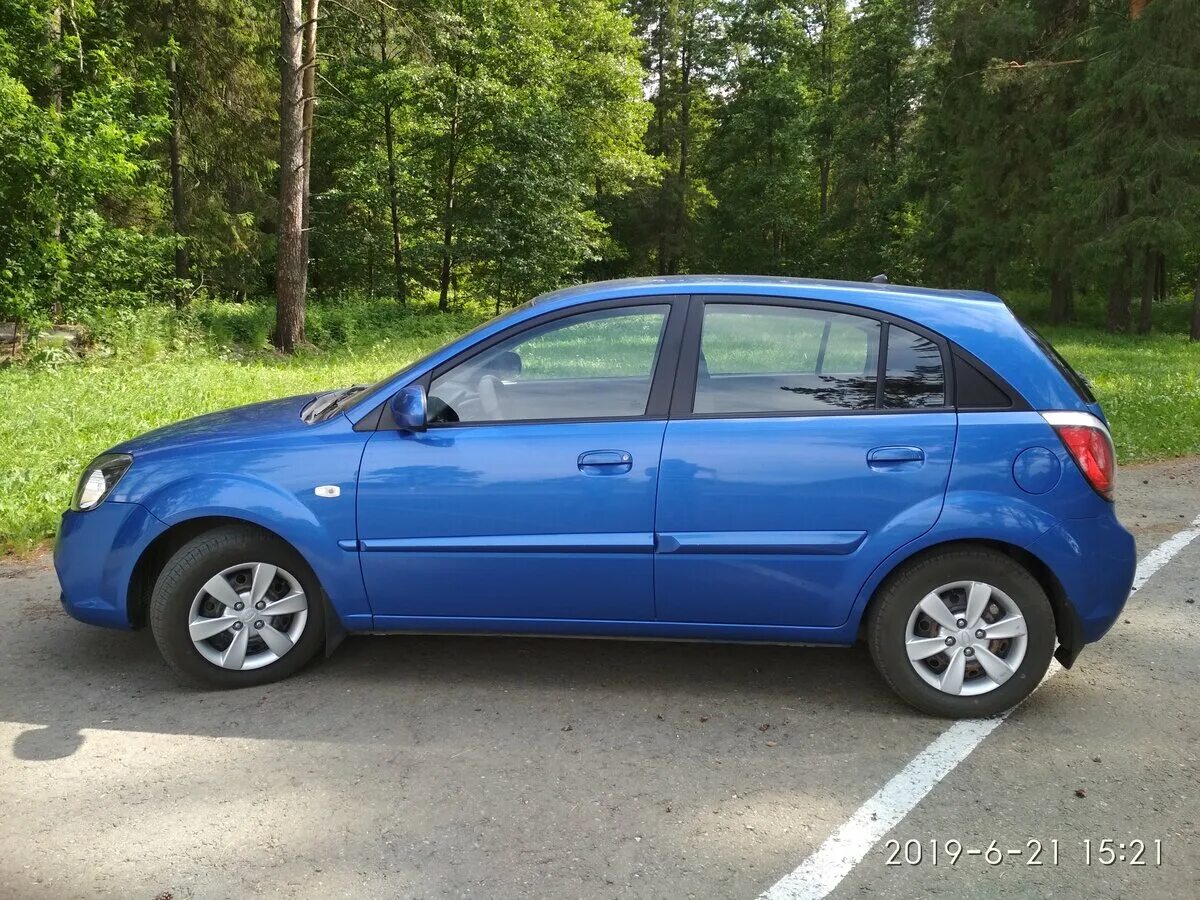 Киа рио 2011 год фото Купить б/у Kia Rio II Рестайлинг 1.4 AT (95 л.с.) бензин автомат в Урень: синий 