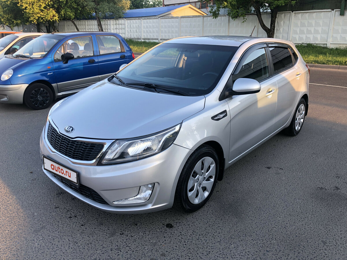 Киа рио 2012 года фото хэтчбек Купить б/у Kia Rio III 6-speed 1.6 MT (123 л.с.) бензин механика в Москве: сереб
