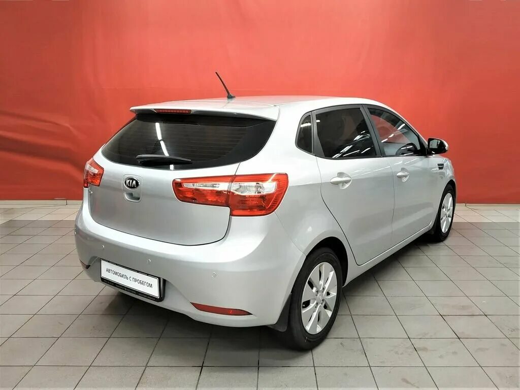 Киа рио 2012 года фото хэтчбек Купить б/у Kia Rio III 6-speed 1.6 MT (123 л.с.) бензин механика в Москве: сереб