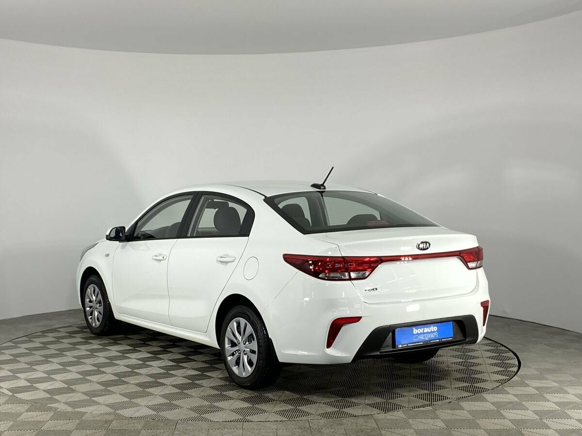 Киа рио 2019г фото Купить б/у Kia Rio IV 1.6 MT (123 л.с.) бензин механика в Воронеже: белый Киа Ри