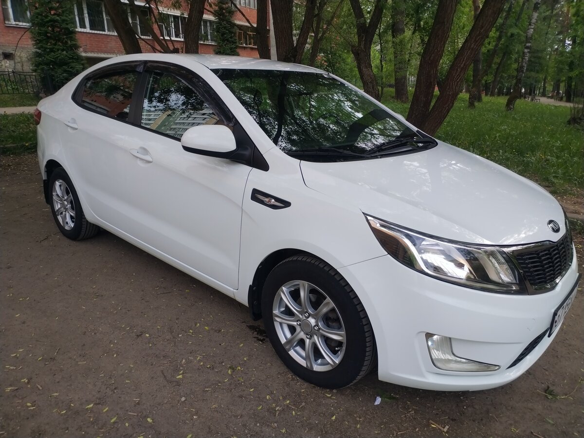 Киа рио 3 белая фото Купить б/у Kia Rio III 1.4 MT (107 л.с.) бензин механика в Москве: белый Киа Рио