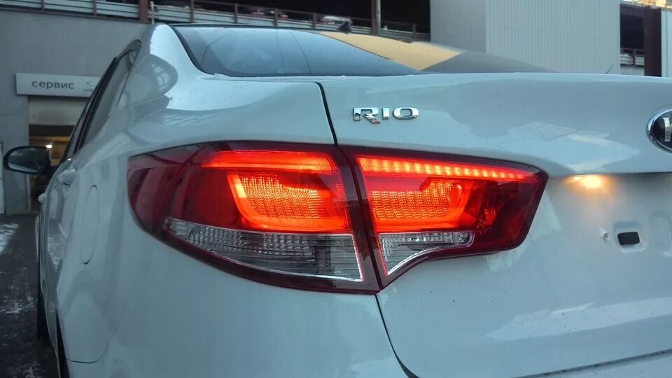 Киа рио 3 фото сзади Новые задние фонари на рио - KIA Rio (3G), 1,6 л, 2012 года тюнинг DRIVE2